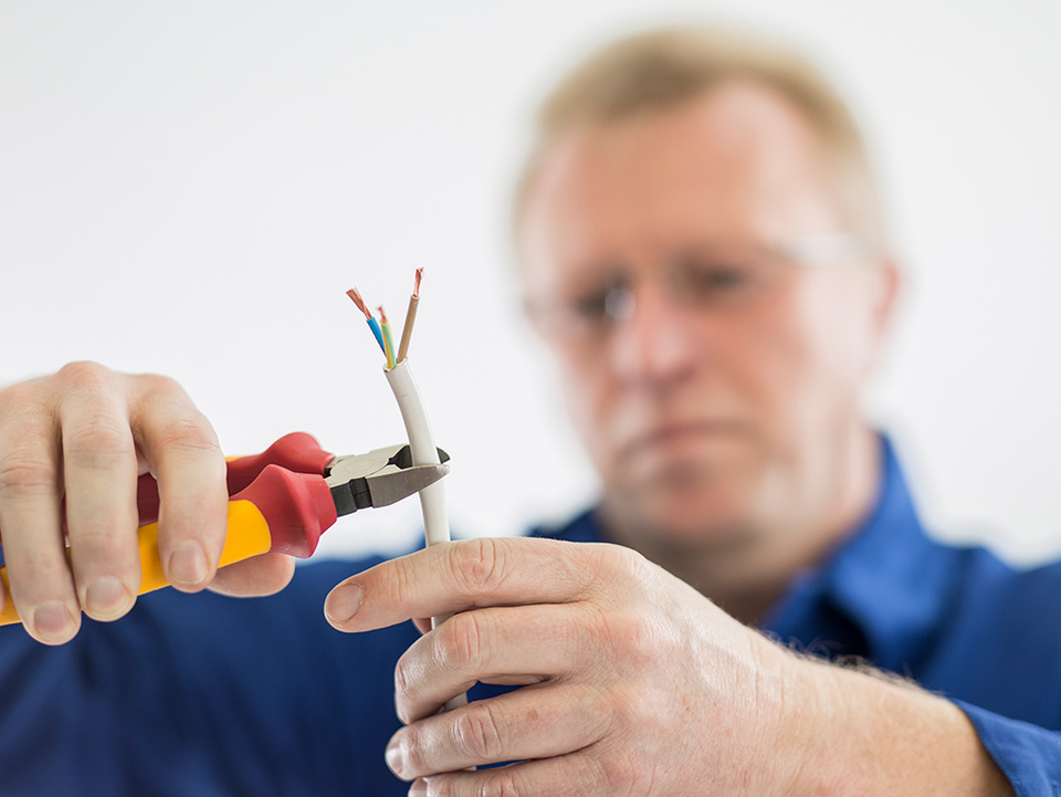 C F021729 bei Elektro-Latzel in Hof